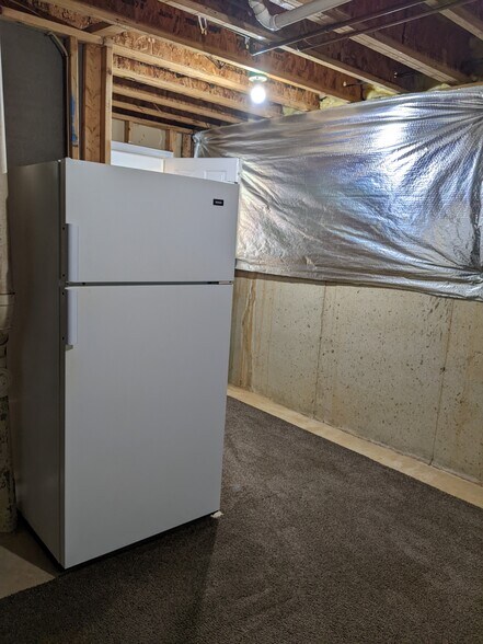 Laundry Room & Refrigerator - 3985 Pearlberry Ct