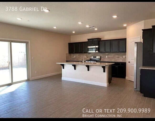 Building Photo - 3788 Gabriel Dr