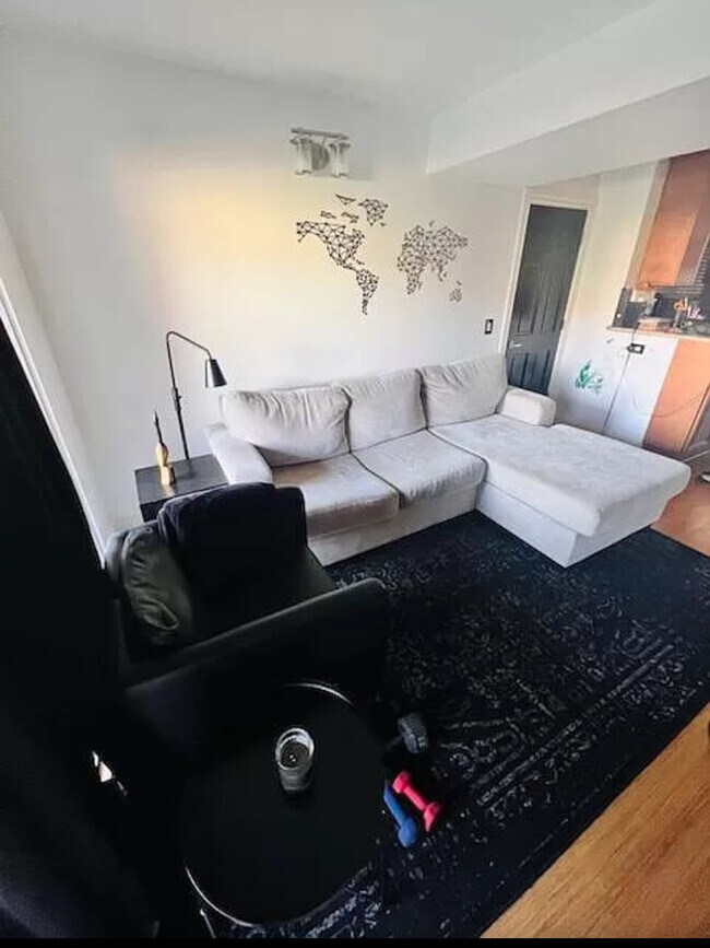 Living Room - 2507 E 15th St