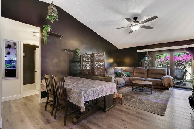 Building Photo - 5117 Arbor Glen Cir