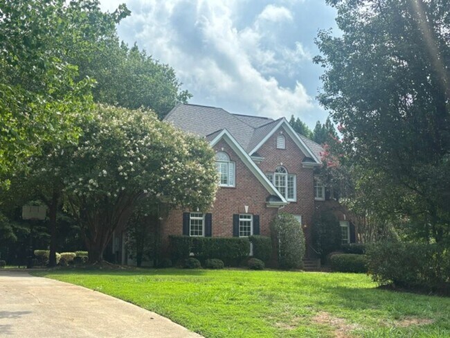 Building Photo - 43 Crooked Creek Ln