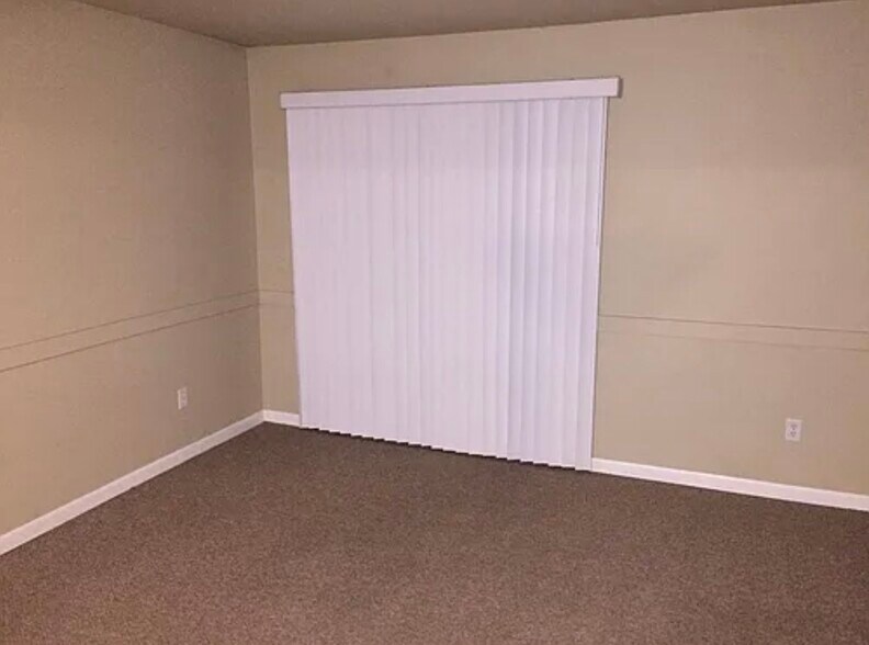 Building Photo - 8727 Candlewood Trl