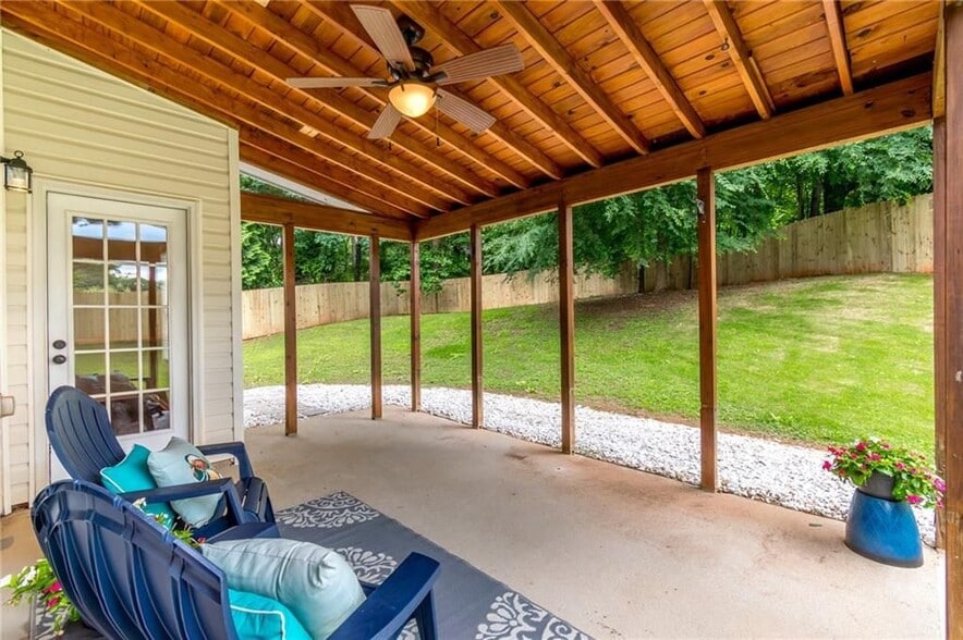 Building Photo - 134 Lexington Parke Dr