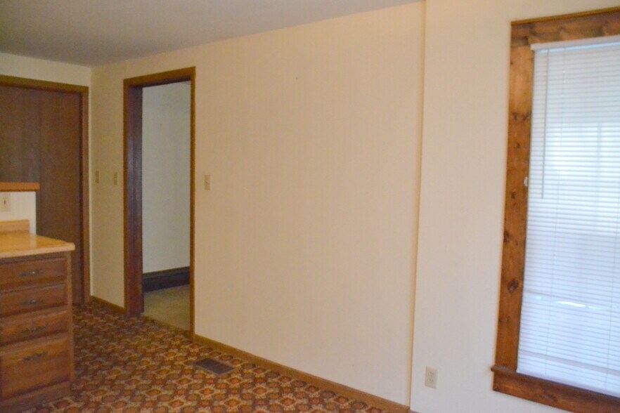 Building Photo - 402.5 Mulberry St