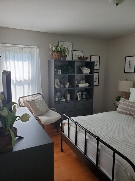 Building Photo - 6915 Foxcroft Dr