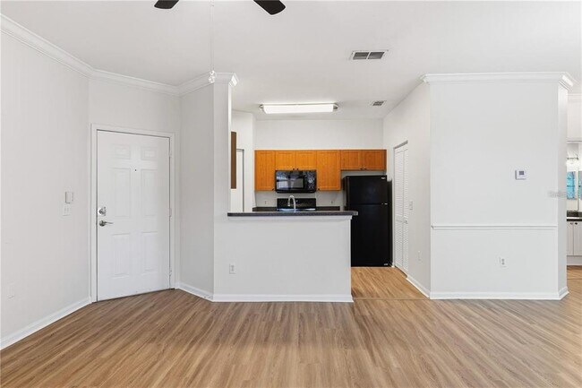 Building Photo - 2171 Portofino Pl