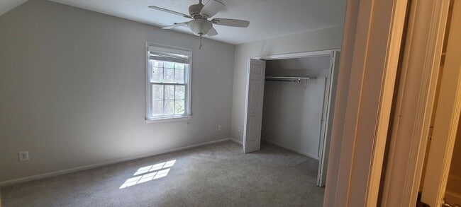 Building Photo - 709 NC-801