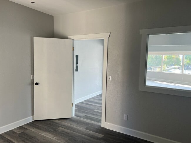 Building Photo - Commercial Space