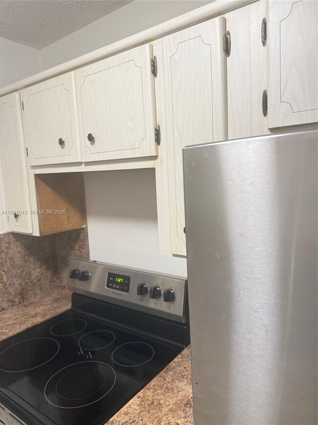 Building Photo - 1231 NW 19th Ct