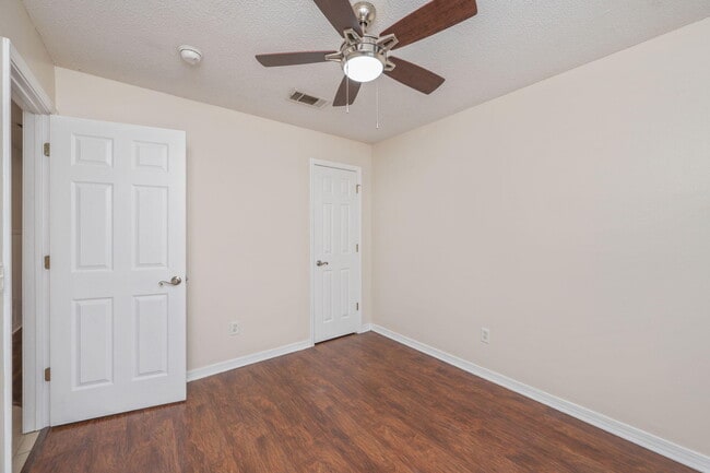 Building Photo - 7648 Chablis Cir
