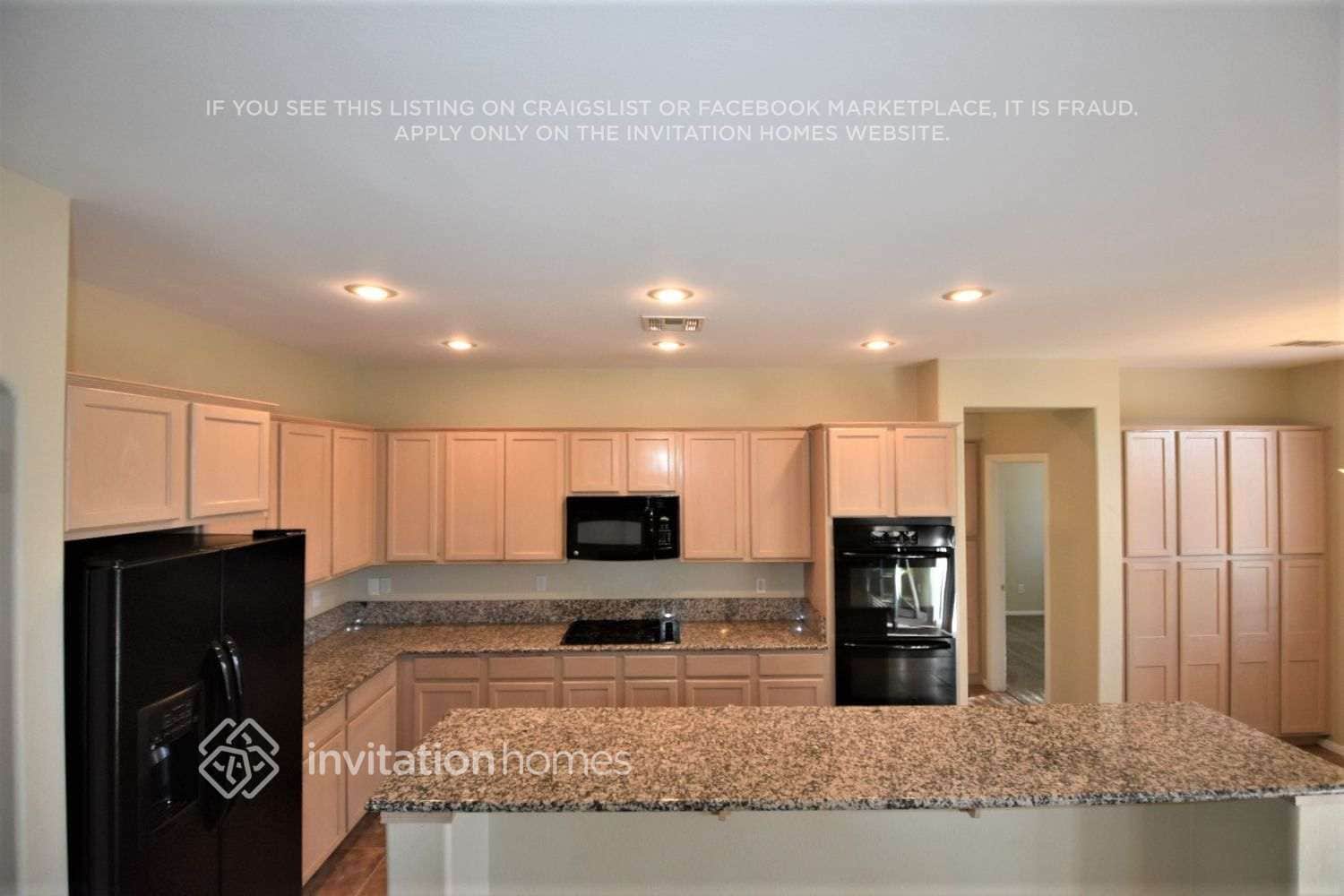 Building Photo - 4829 Soaring Springs Ave