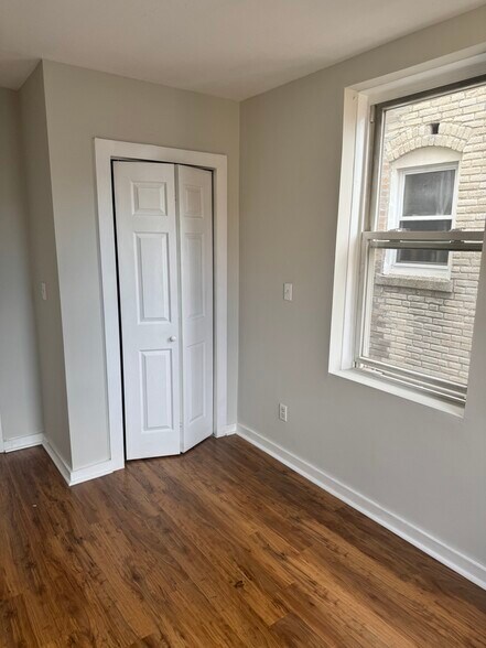 Building Photo - 224 Hanover St