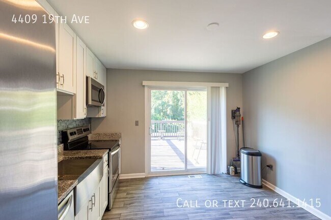 Building Photo - 4409 19th Ave