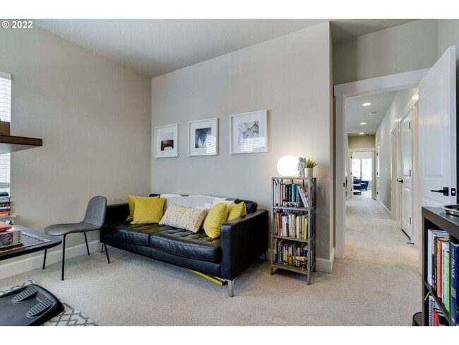 Building Photo - Beautiful Contemporary Home in Hillsboro near Reed's Crossing