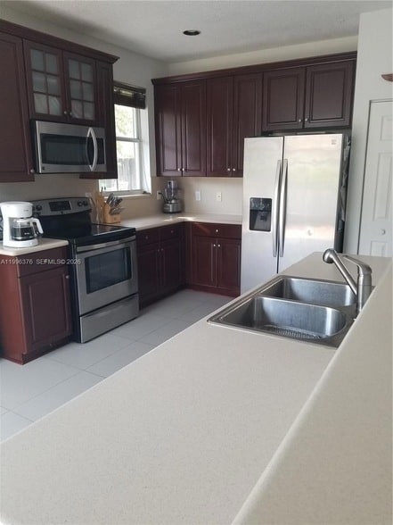 Building Photo - 4719 NW 96th Pl