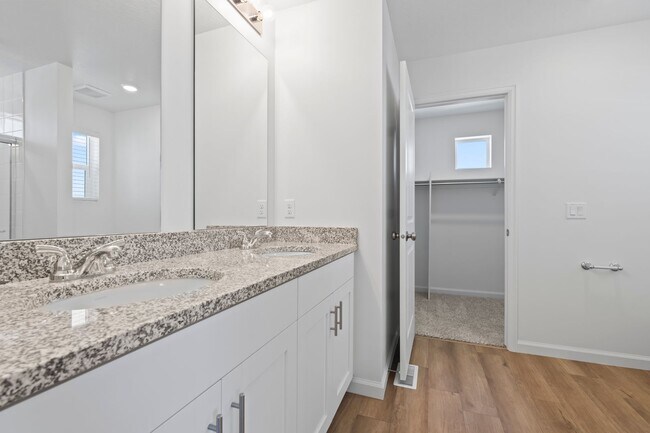 Building Photo - NEW Saratoga Springs Home