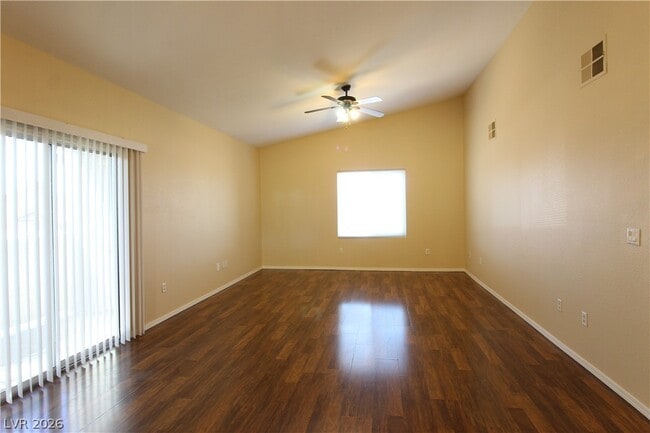 Building Photo - 6156 Pine Villa Ave