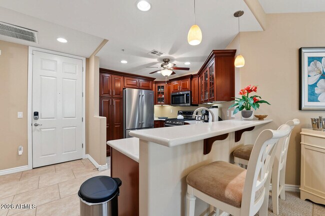 Building Photo - 5350 E Deer Valley Dr