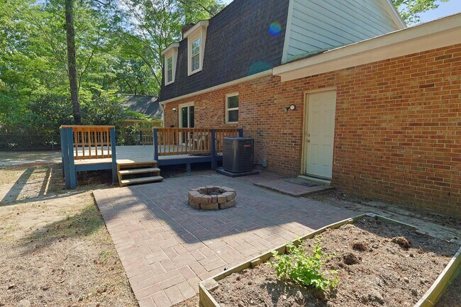 Building Photo - 3629 Sugar Cane Cir