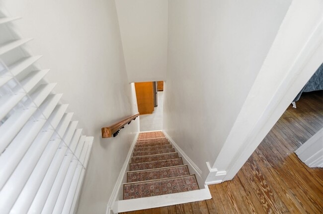 Building Photo - 2 Bed 2 Bath in Oakley!