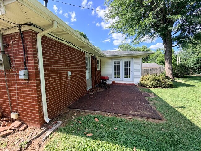 Building Photo - 3420 Candy Dr