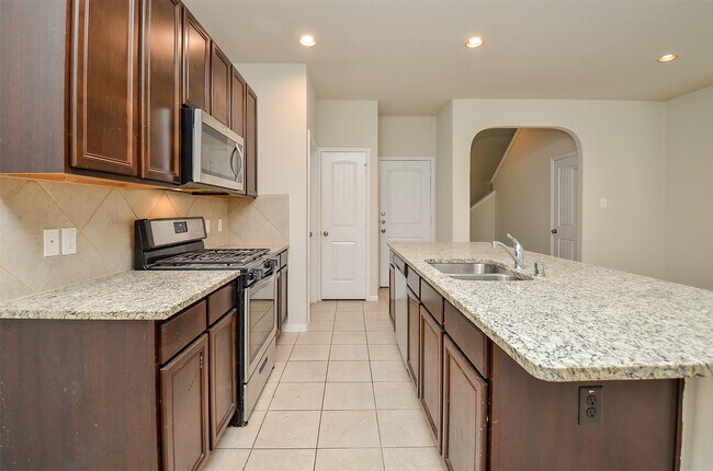 Building Photo - 24902 Alberti Sonata Dr