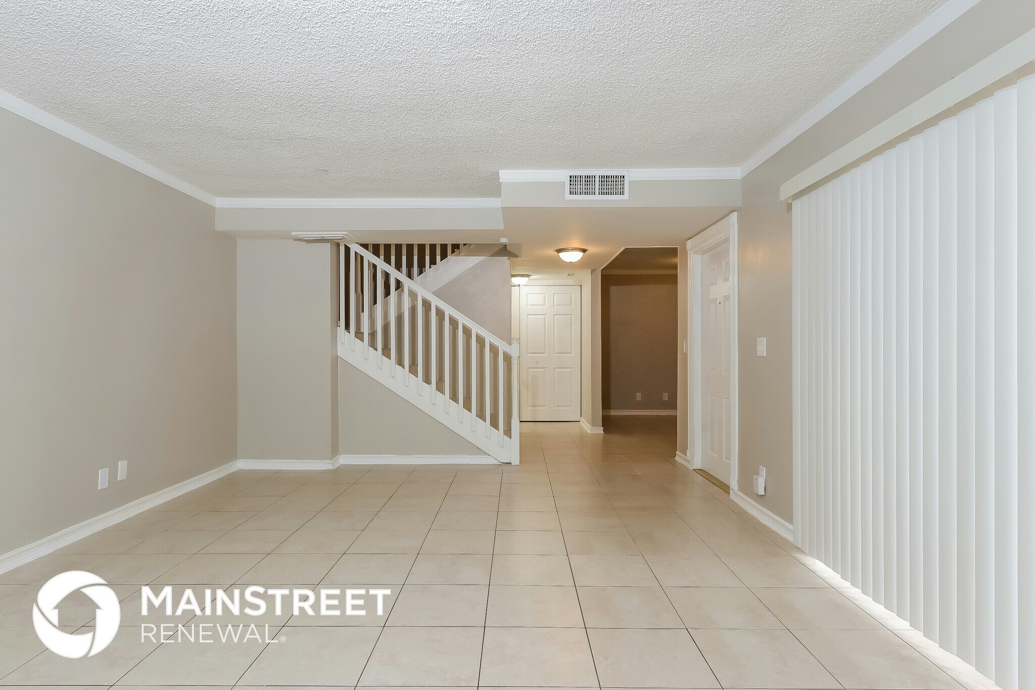 Building Photo - 4011 Palm Bay Cir