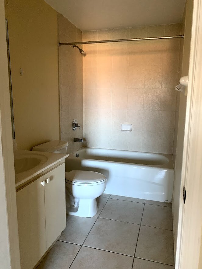 Building Photo - 7350 NW 114th Ave