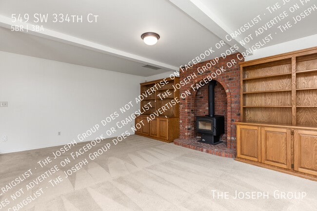 Building Photo - 549 SW 334th Ct