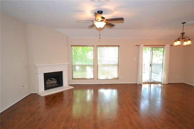 Building Photo - 1803 Ascot Ln