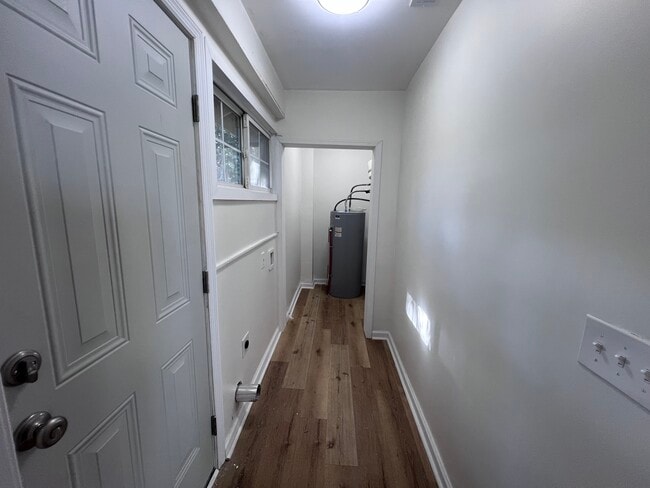 Building Photo - 1218 21st St