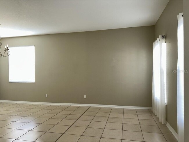 Building Photo - 30513 Latourette Dr