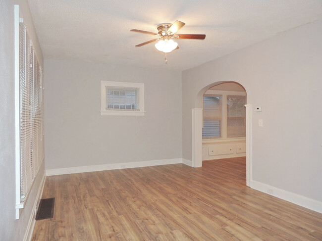 Building Photo - Newly & Amazingly Rehabbed 3 Bed - 1 Bath ...