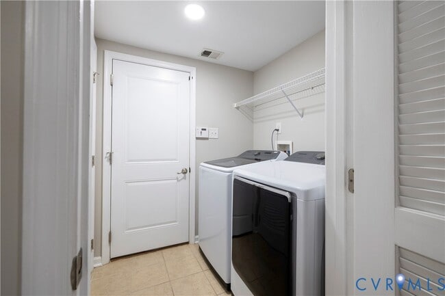 Building Photo - 1903 Old Brick Rd