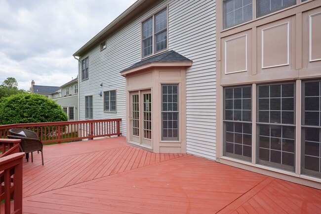 Building Photo - 10607 Farmbrooke Ln