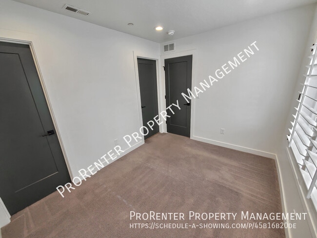 Building Photo - 230 W 1300 S St