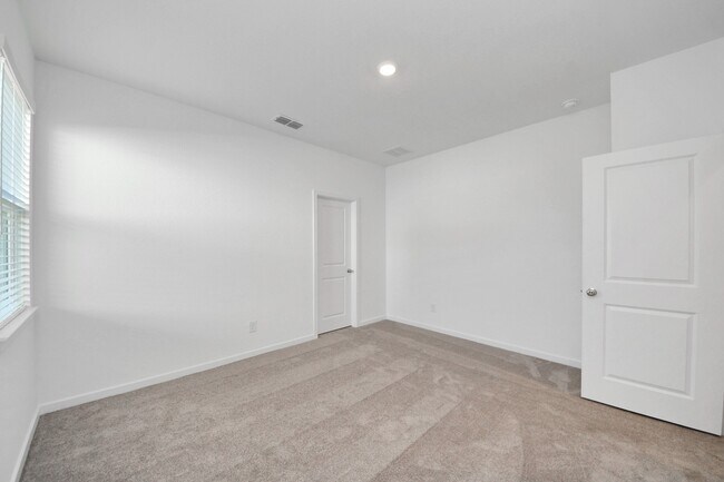 Building Photo - 9026 Selwyn Pointe Wy