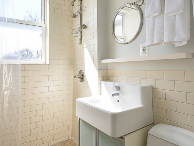 Building Photo - 1512 10th Street NW Unit 2