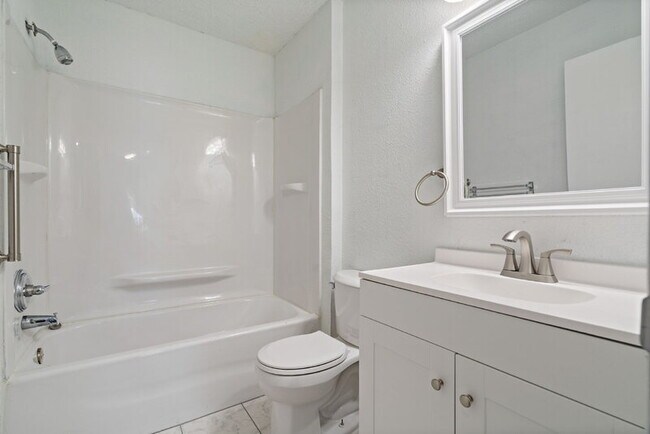 Building Photo - 12306 Hickorystick Cove