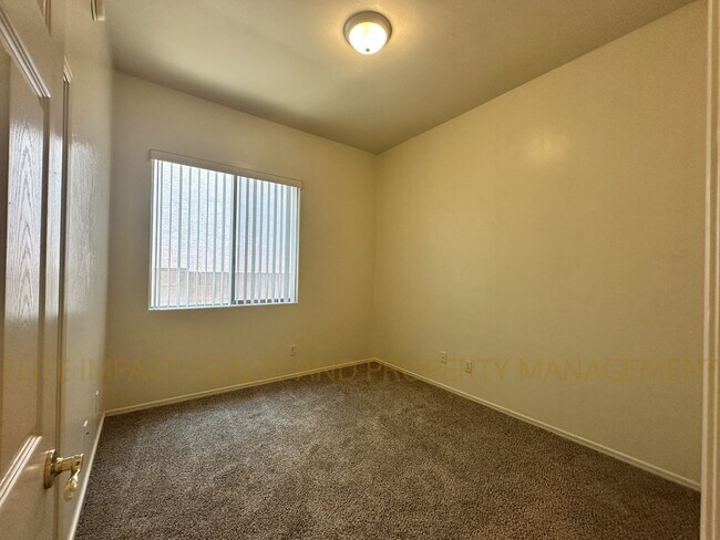 Building Photo - 6166 N Placita San Agustin