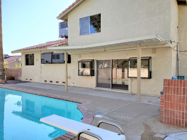 Building Photo - 7450 Trudy Ln