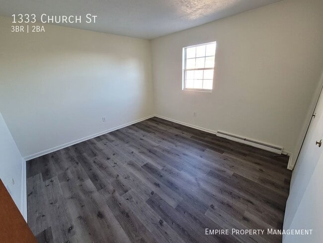 Building Photo - 1333 Church St