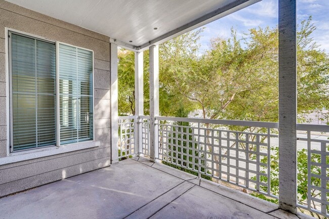 Building Photo - Large Santa Clara 1 Bedroom Condo in Rivermark Area