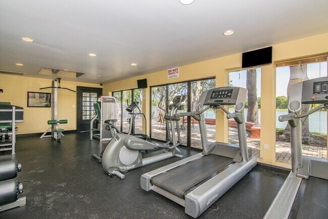 Building Photo - Lake Front - Ground Floor - Renovated 2 Be...
