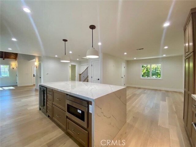 Building Photo - 3645 Vía Palomino