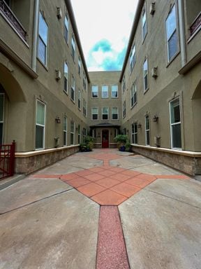 Building Photo - AMAZING 2 Bed /2 Bath Cherry Creek Condo! ...