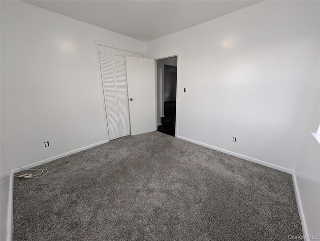 Building Photo - 209-28 Hillside Ave.