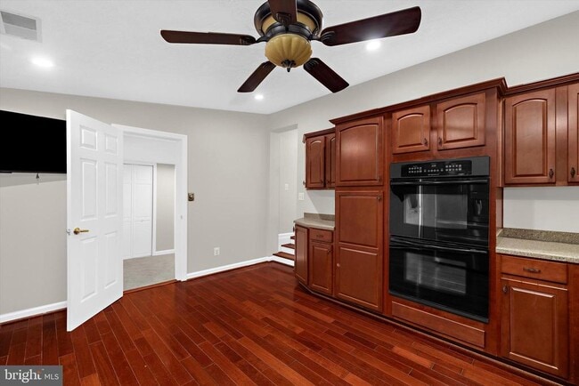 Building Photo - 333 Magothy Beach Rd