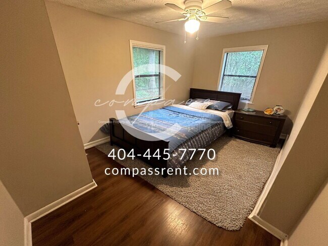 Building Photo - 3841 Bentley Dr