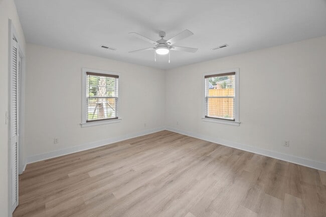 Building Photo - Impeccably Renovated Brick Ranch on James ...